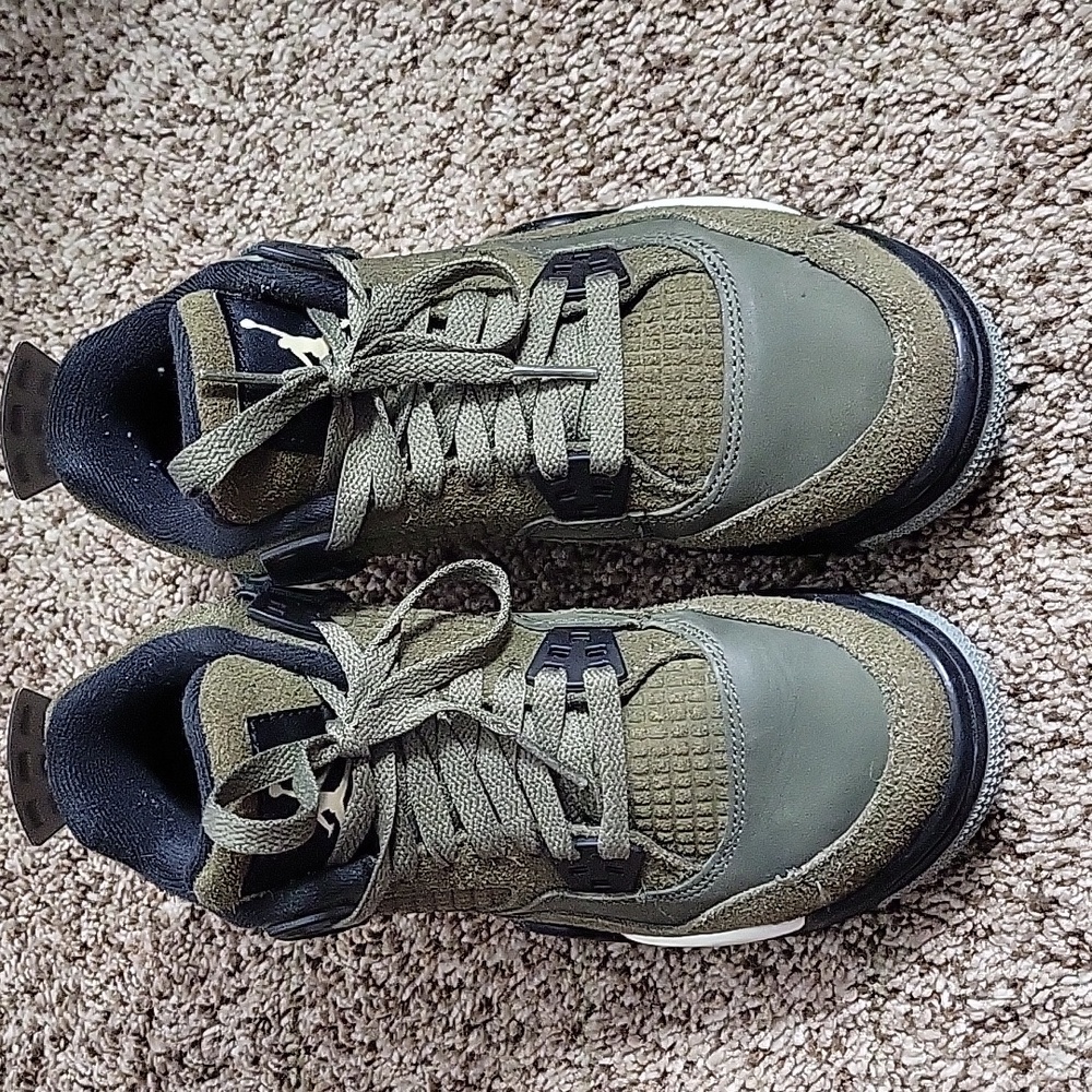 Nike - Picture 2 of 5